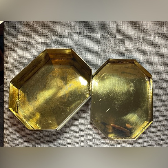 Vintage Brass and Mother of Pearl Jewelry Trinket Box - Picture 9 of 12